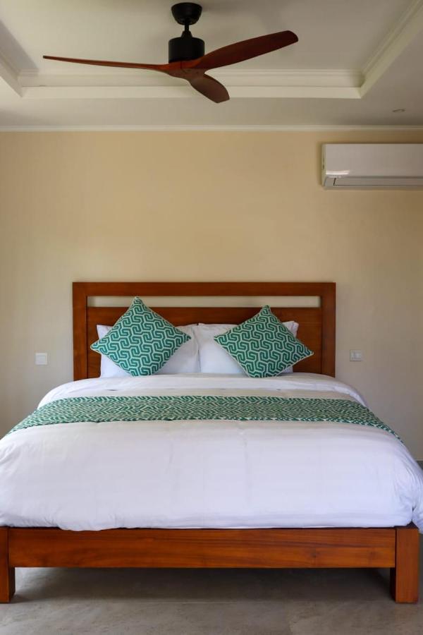 Blue Lagoon Baie Lazare  Ngoại thất bức ảnh